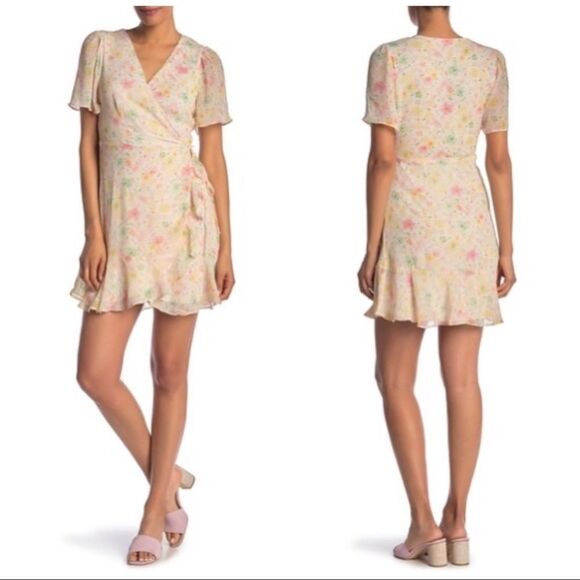 ✨ Lush - Isabella Short Sleeve Wrap Dress✨ - Picture 4 of 4